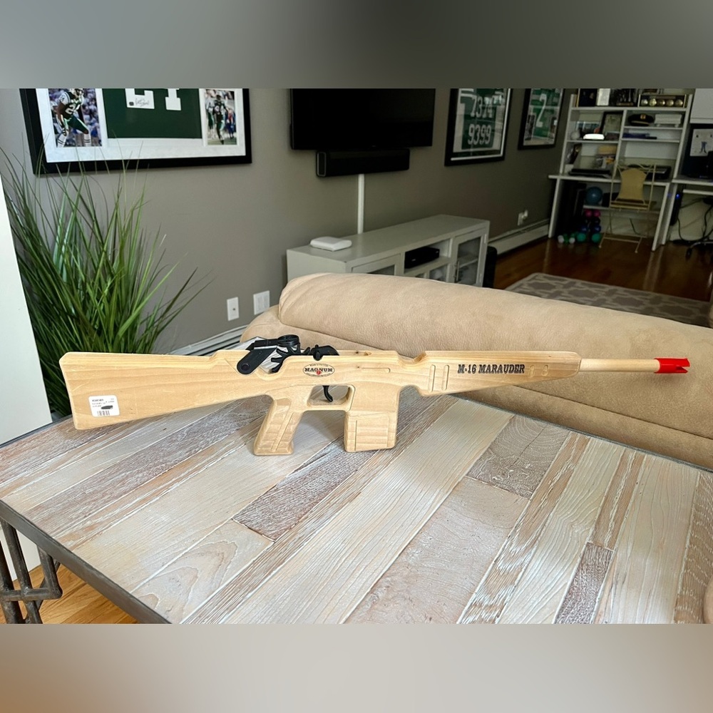 Magnum M-16 Marauder rifle rubber band gun